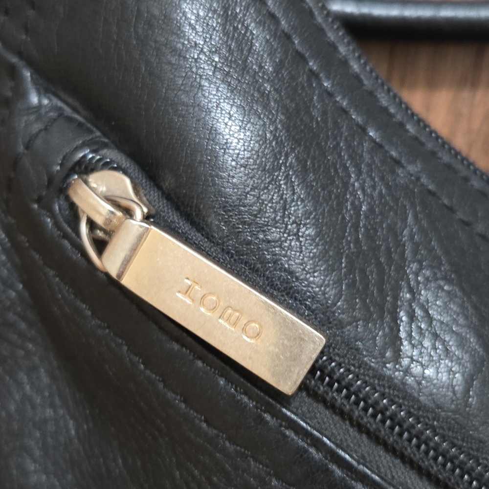 HOBO Black Leather Shoulder Bag/ 10.5 By 15 Inches Wide - Picture 3 of 7